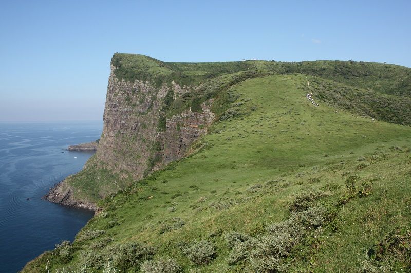 Matengai Cliff