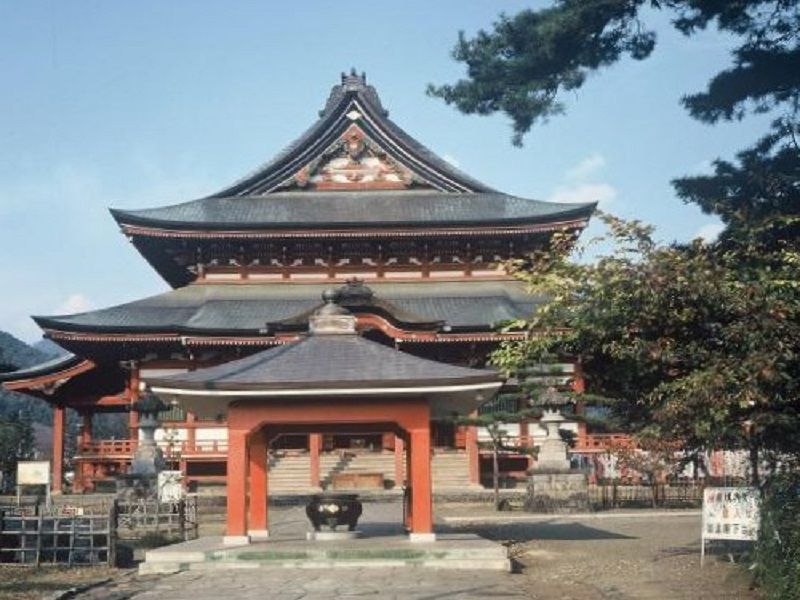 Kai Zenko-ji Temple