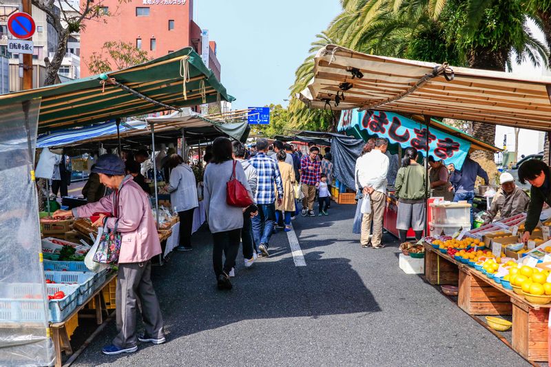 Sunday Market