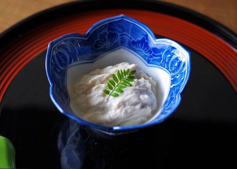 Try fresh kumiage yuba which has the texture of soft tofu. Its silkiness is superb.