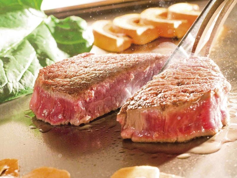 広島牛は高品質を証明する肉質等級4以上に認定されたもののみ。