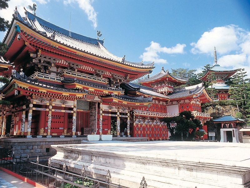 Kōsan-ji Temple and Kousanji Museum