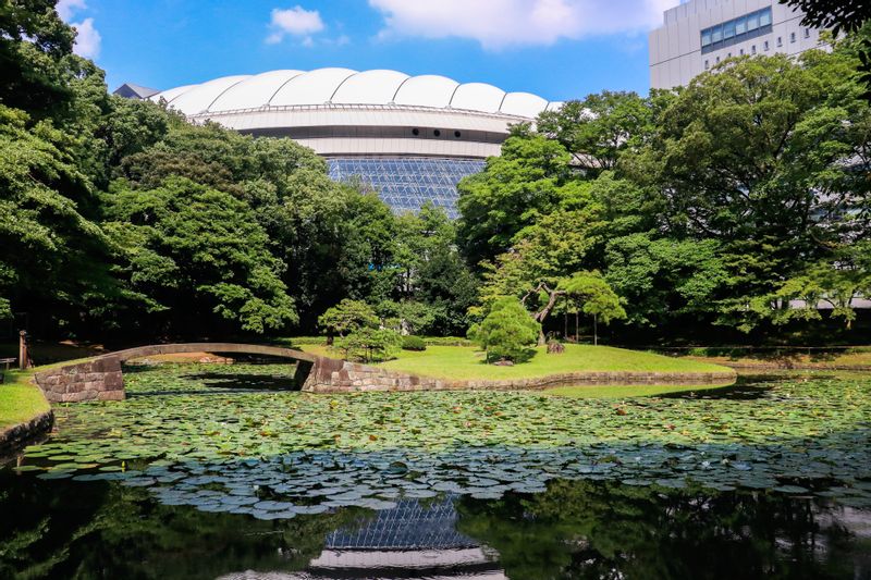 Koishikawa Korakuen Garden 