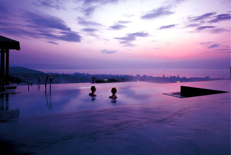 Suginoi Hotel（with the panoramic Tanayu open-air bath＋The Aqua Garden）