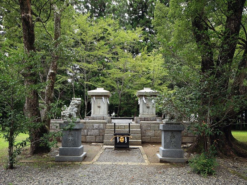 The Former Site of Kumano Hongu Grand Shrine at Ōyunohara 