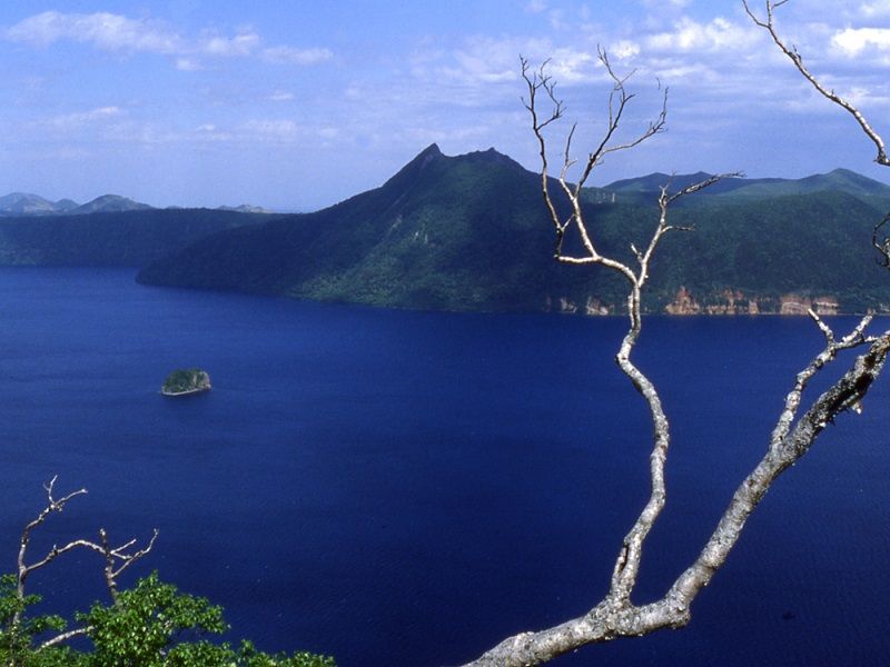 Lake Mashū