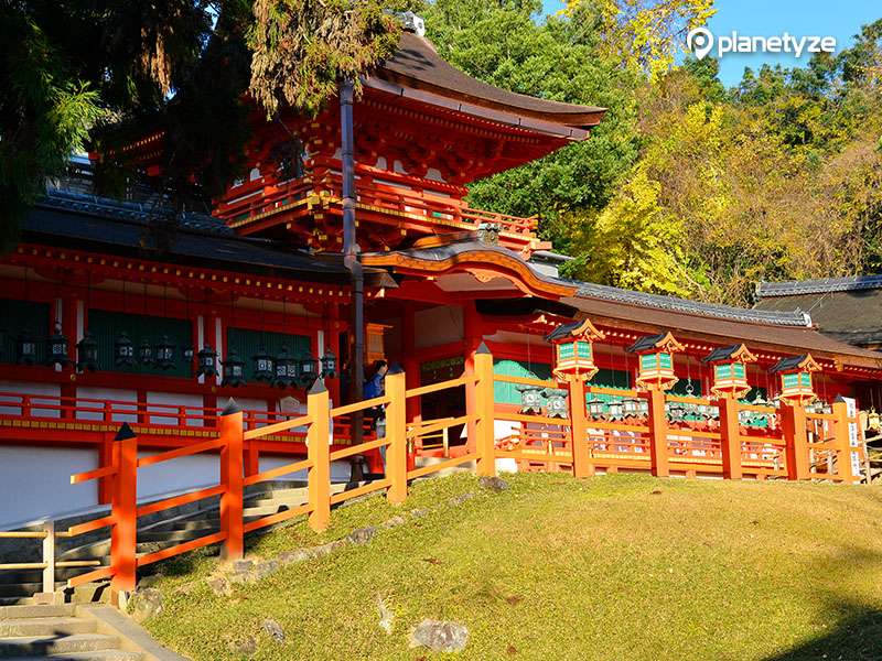 Kasugataisha shrine ( Photo by Planetyze)