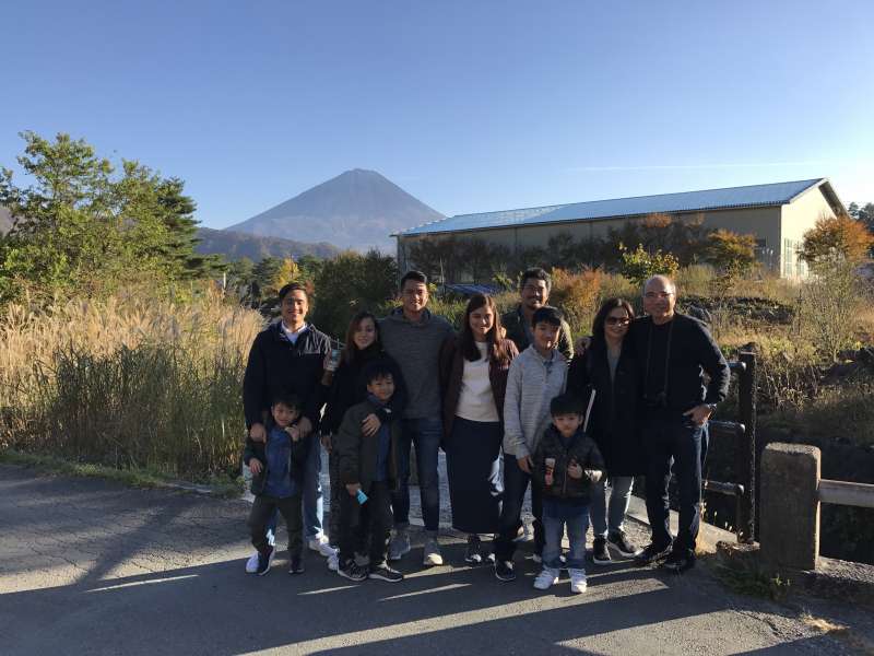Family trip of visitors from Philippines. Thank you for using JAPAN VAN for Kyoto tour and Mt. Fuji tour!
