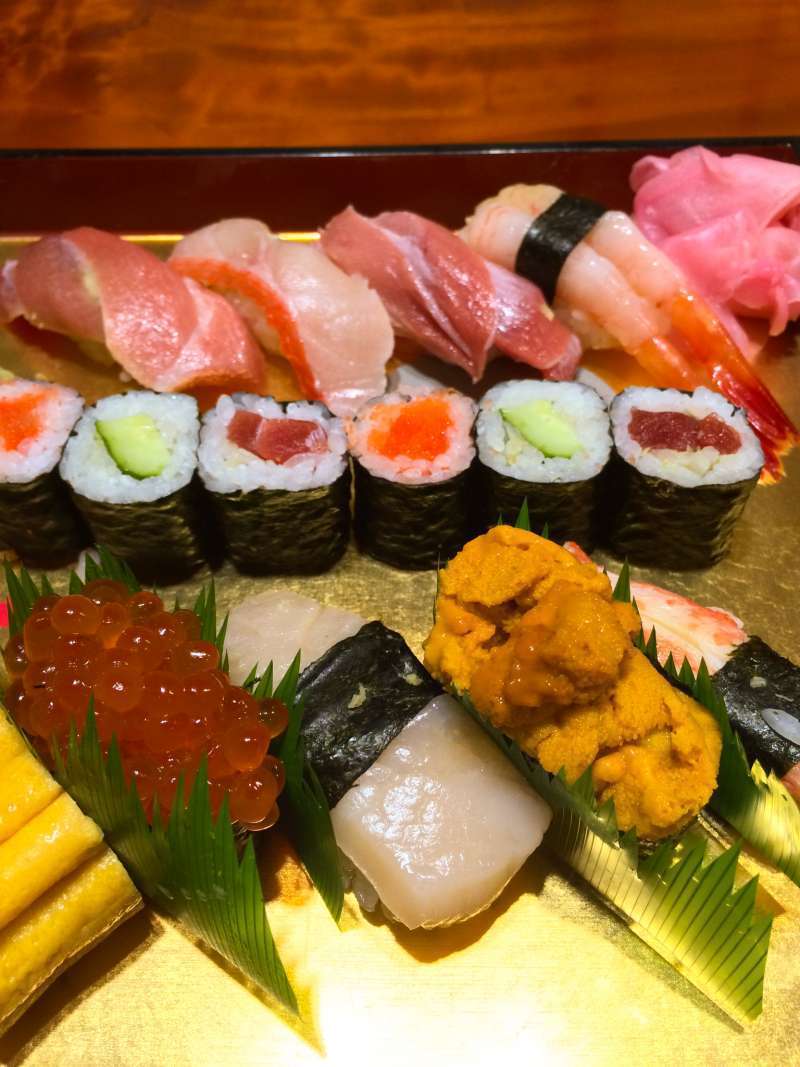 delicious sushi 